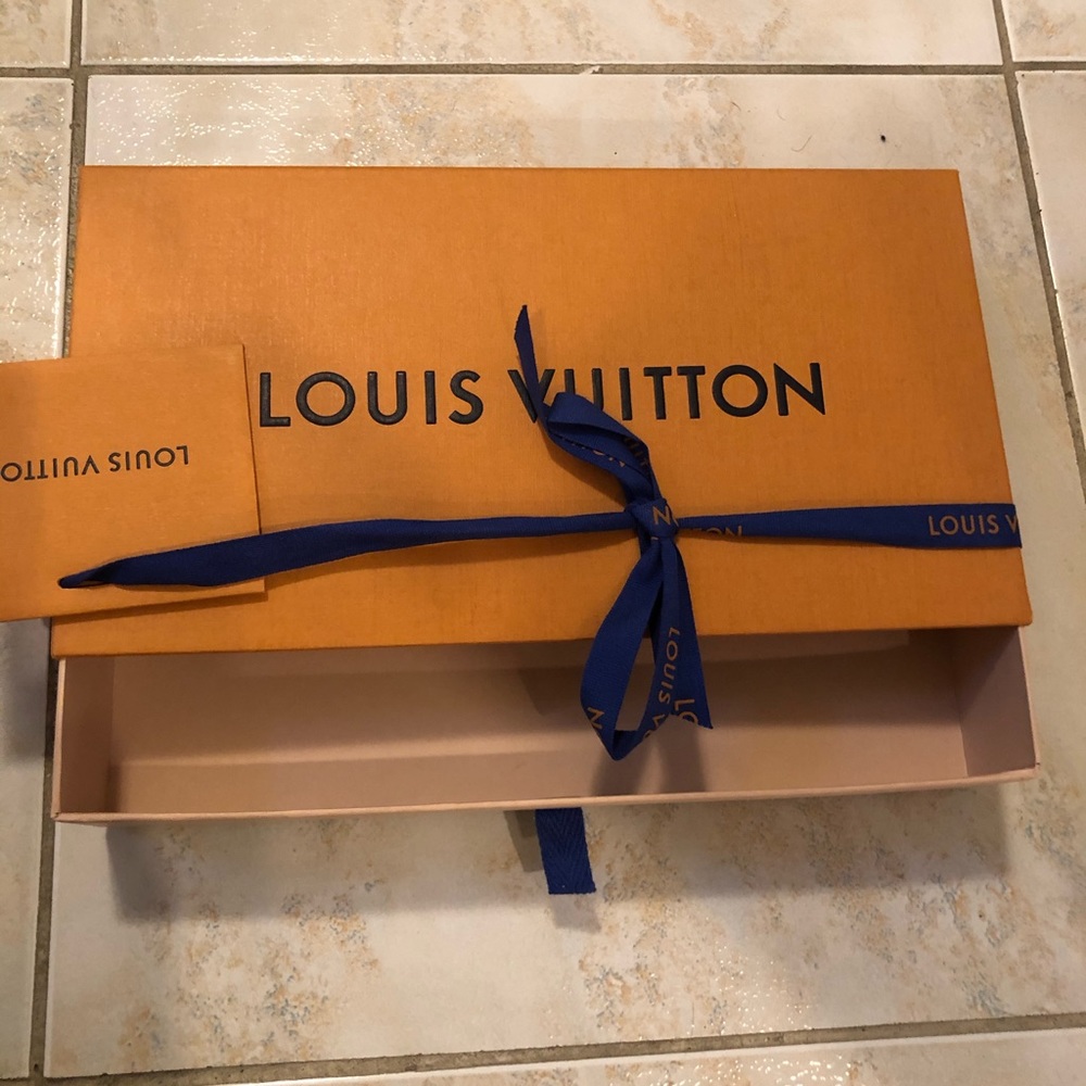 COPY - Louis Vuitton box
